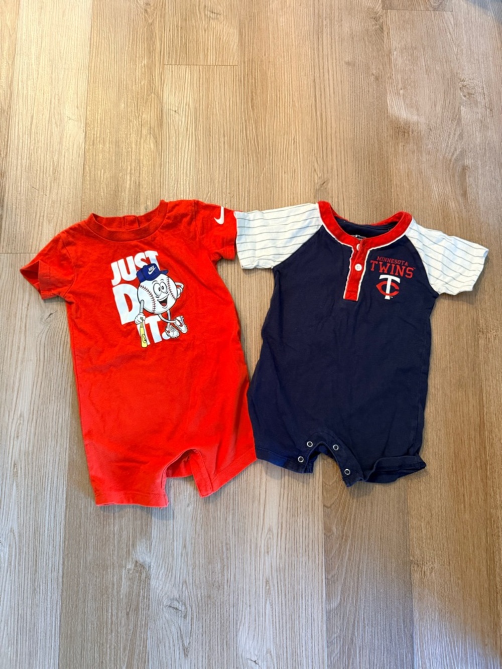 MN Twins/Nike Baseball onesie set